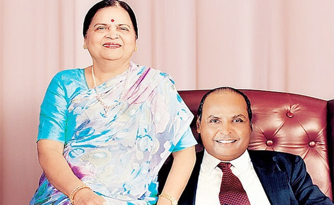 dhirubhai_20with_20aife_0.jpg 5