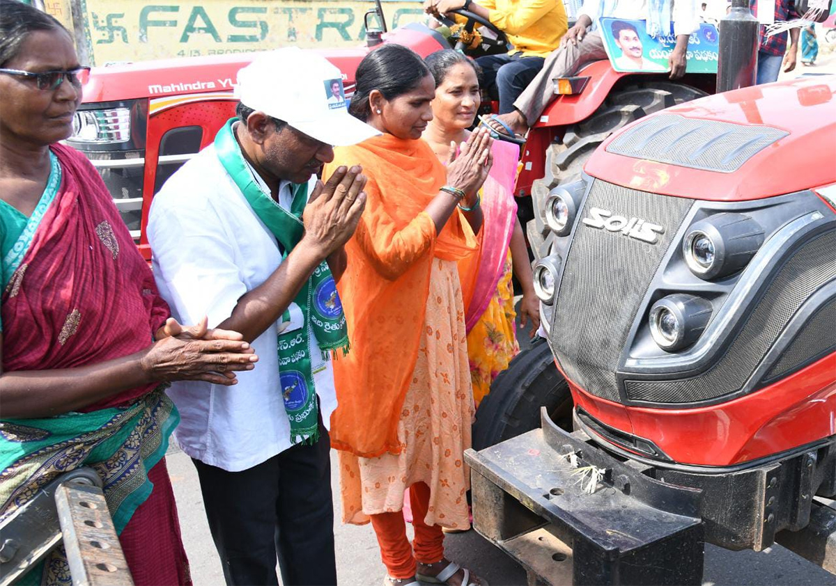 CM_20Jagan_20YSR_20Yantra_20Seva_20Pathakam_20Scheme_20Launch_20Guntur_20Photos-31.jpg 21