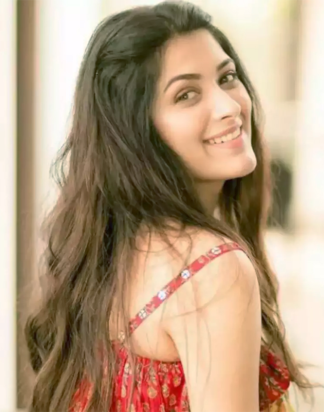 actress_20Geethika_20Tiwary_20photo_20gallery-21.jpg 21
