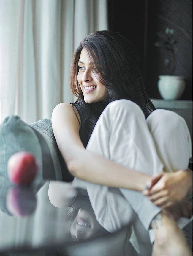 actress_20Geethika_20Tiwary_20photo_20gallery-26.jpg 25