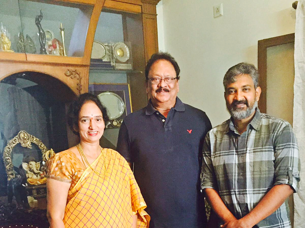 ss_20rajamouli_20with_20wife_20rama_20unseen_20videos.jpg 14