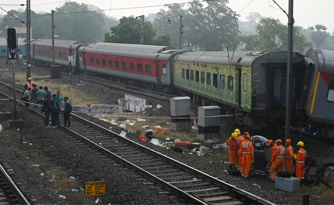odisha-train-accident-01_0.jpg 3