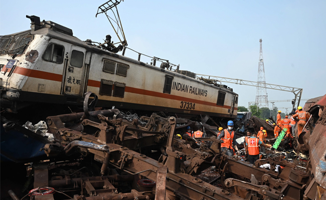 odisha-train-accident-09_0.jpg 12