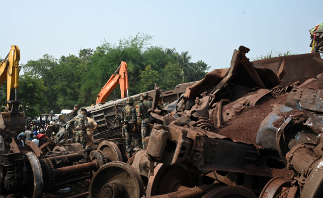 odisha-train-accident-12.jpg 15