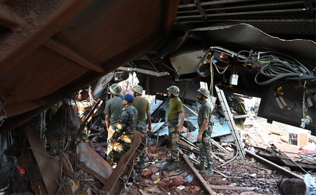 odisha-train-accident-15.jpg 18