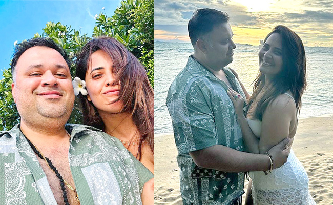 Anasuya-Celebrating-Her-Anniversary.jpg