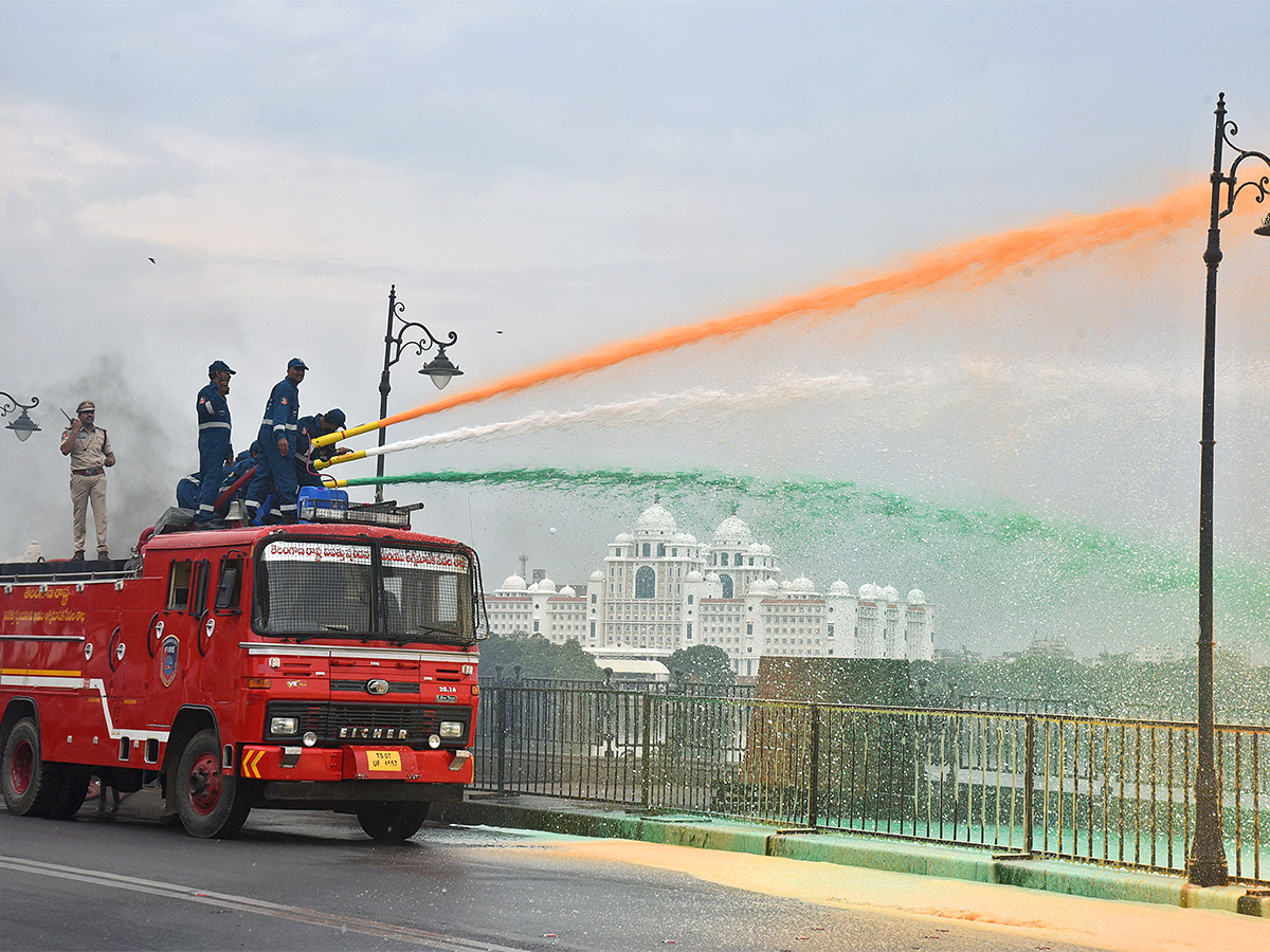 Telangana_20Suraksha_20Rally_20In_20Hydearabd-12.jpg 12