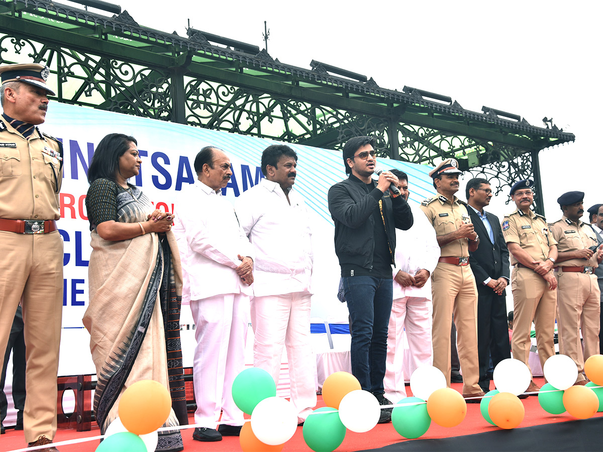 Telangana_20Suraksha_20Rally_20In_20Hydearabd-2.jpg 2