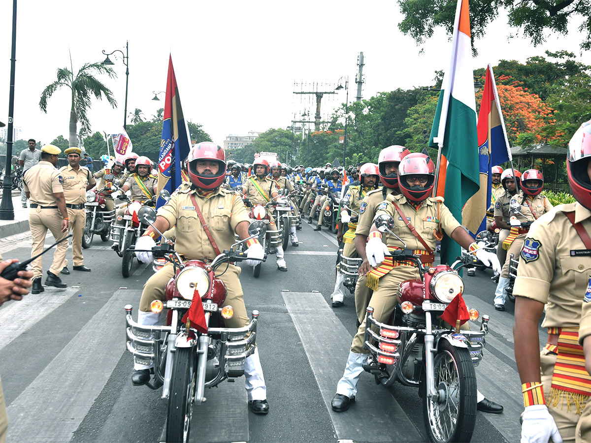 Telangana_20Suraksha_20Rally_20In_20Hydearabd-3.jpg 3