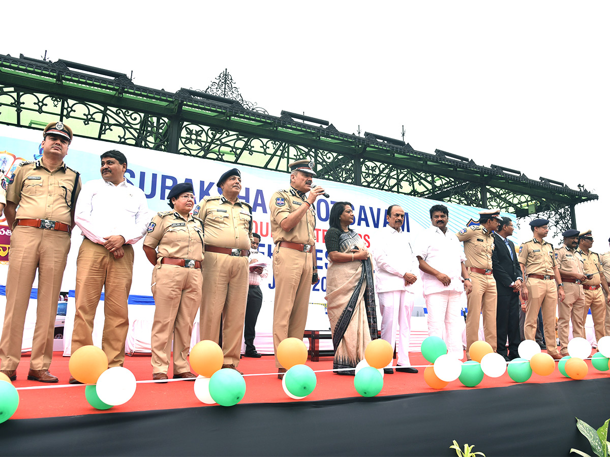Telangana_20Suraksha_20Rally_20In_20Hydearabd-33.jpg 32