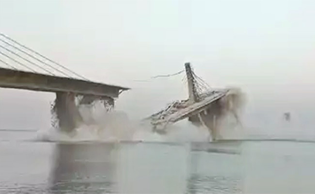 bridge-collapses-in-Bihar-Bhagalpur.jpg