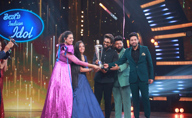 indian-idol-allu-arjun.jpg