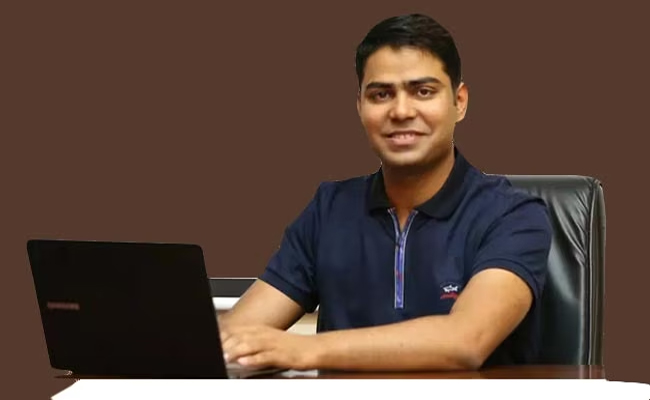 rahual_20yadav.jpg
