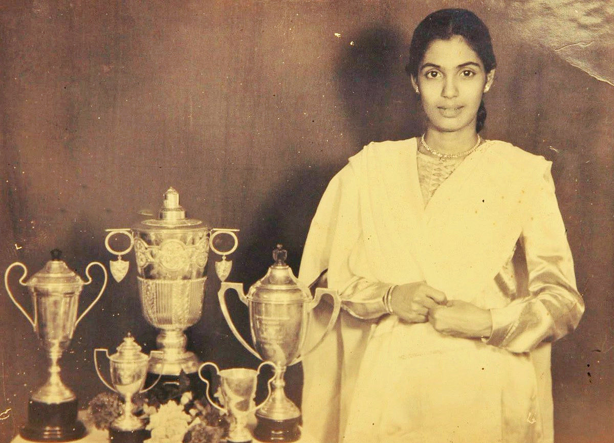 senior-actress-nirmalamma-rare-and-unseen-photo-gallery-2.jpg 2