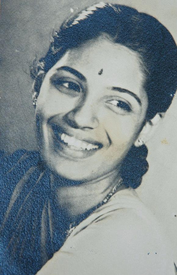 senior-actress-nirmalamma-rare-and-unseen-photo-gallery-30.jpg 30