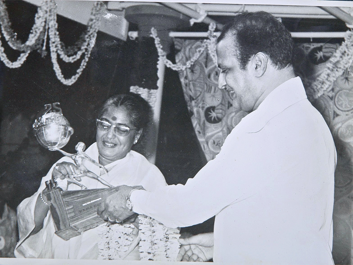 senior-actress-nirmalamma-rare-and-unseen-photo-gallery-9.jpg 9