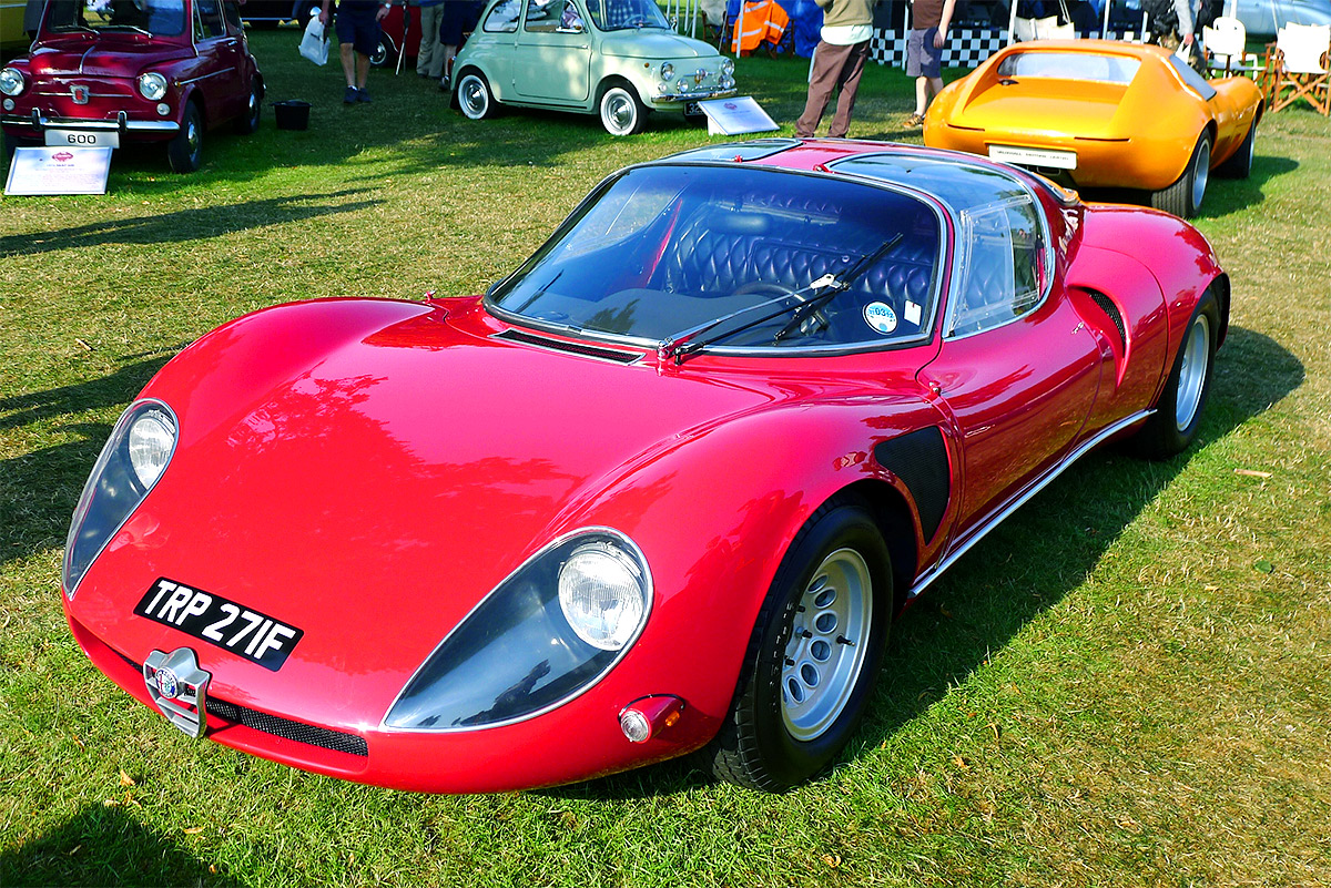 Alfa_20Romeo_2033_20Stradale.jpg 16