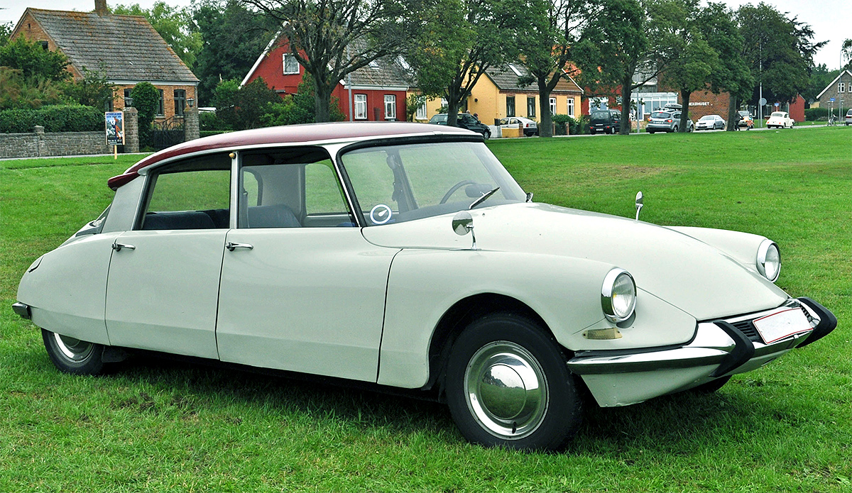 Citroen-_20DS.jpg 8