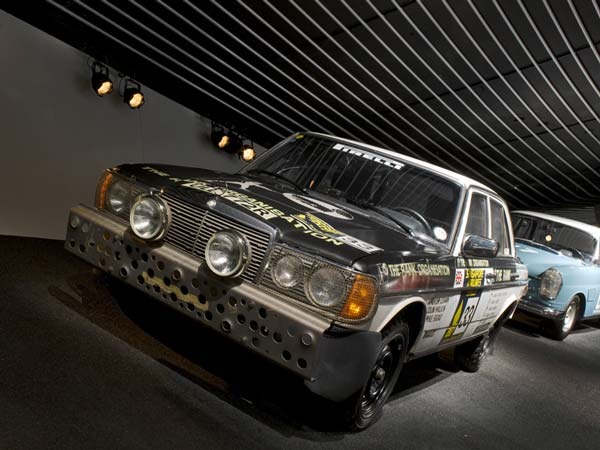Mercedes-Benz_20Museum-12.jpeg 13