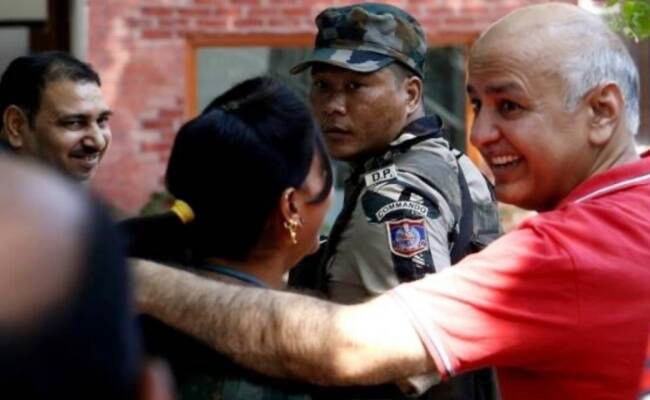 manish-sisodia-02.jpg