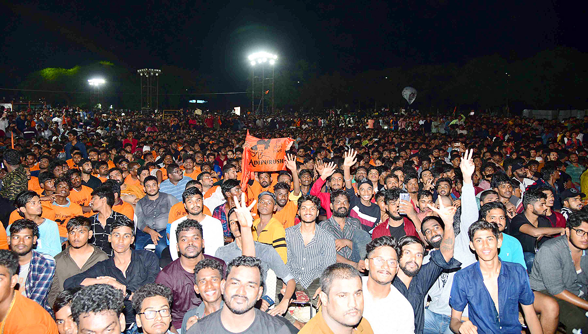 Adipurush-_20Pre_20-Release-_20Event_20-LIVE-_20Updates-27.jpg 27