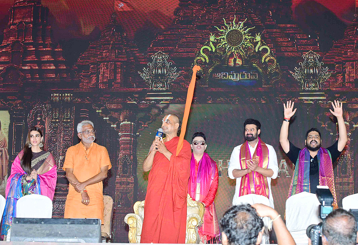 Adipurush-_20Pre_20-Release-_20Event_20-LIVE-_20Updates-29.jpg 29