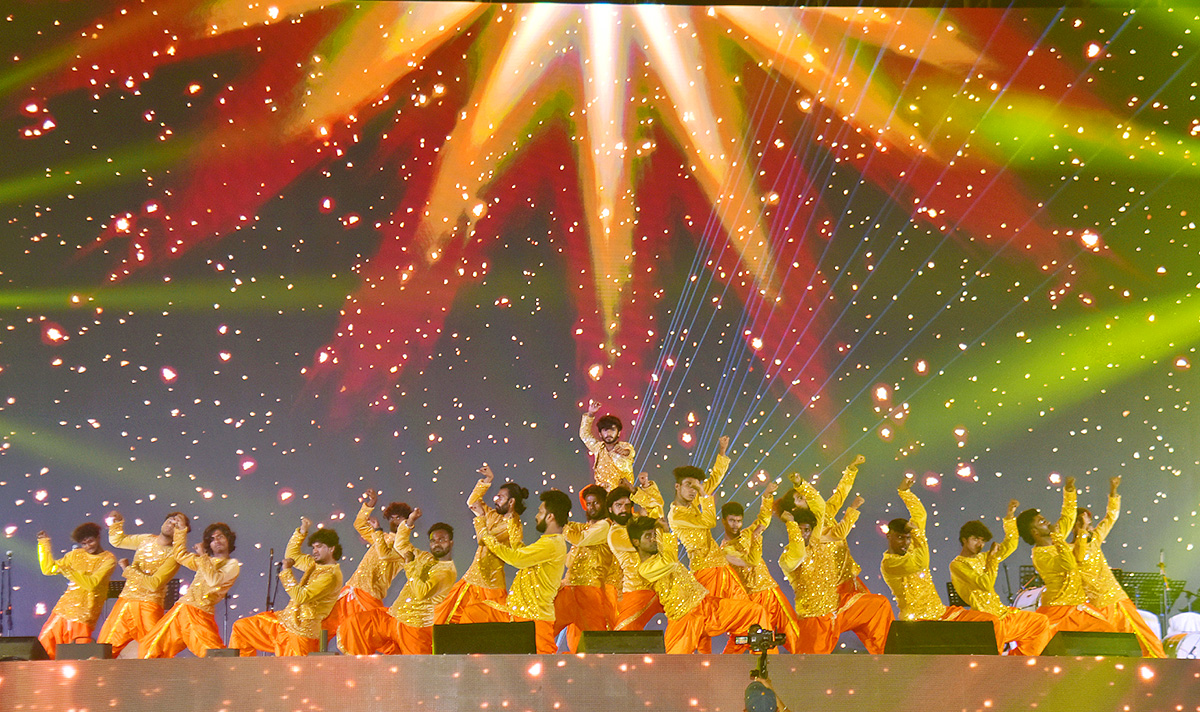 Adipurush-_20Pre_20-Release-_20Event_20-LIVE-_20Updates-37.jpg 37