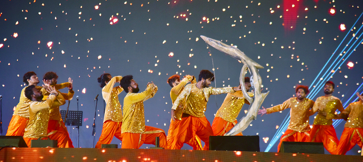 Adipurush-_20Pre_20-Release-_20Event_20-LIVE-_20Updates-38.jpg 38