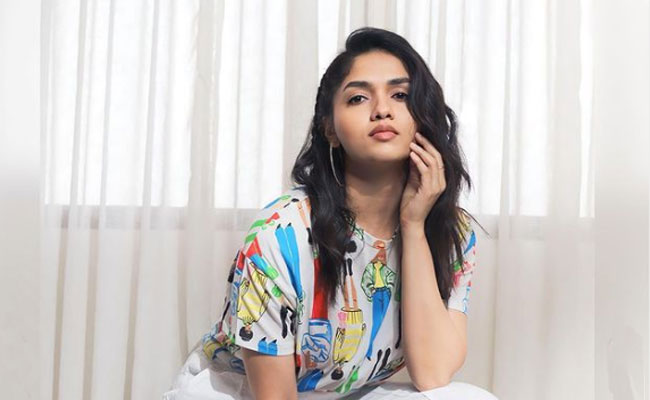 regina-sunainaa.jpg