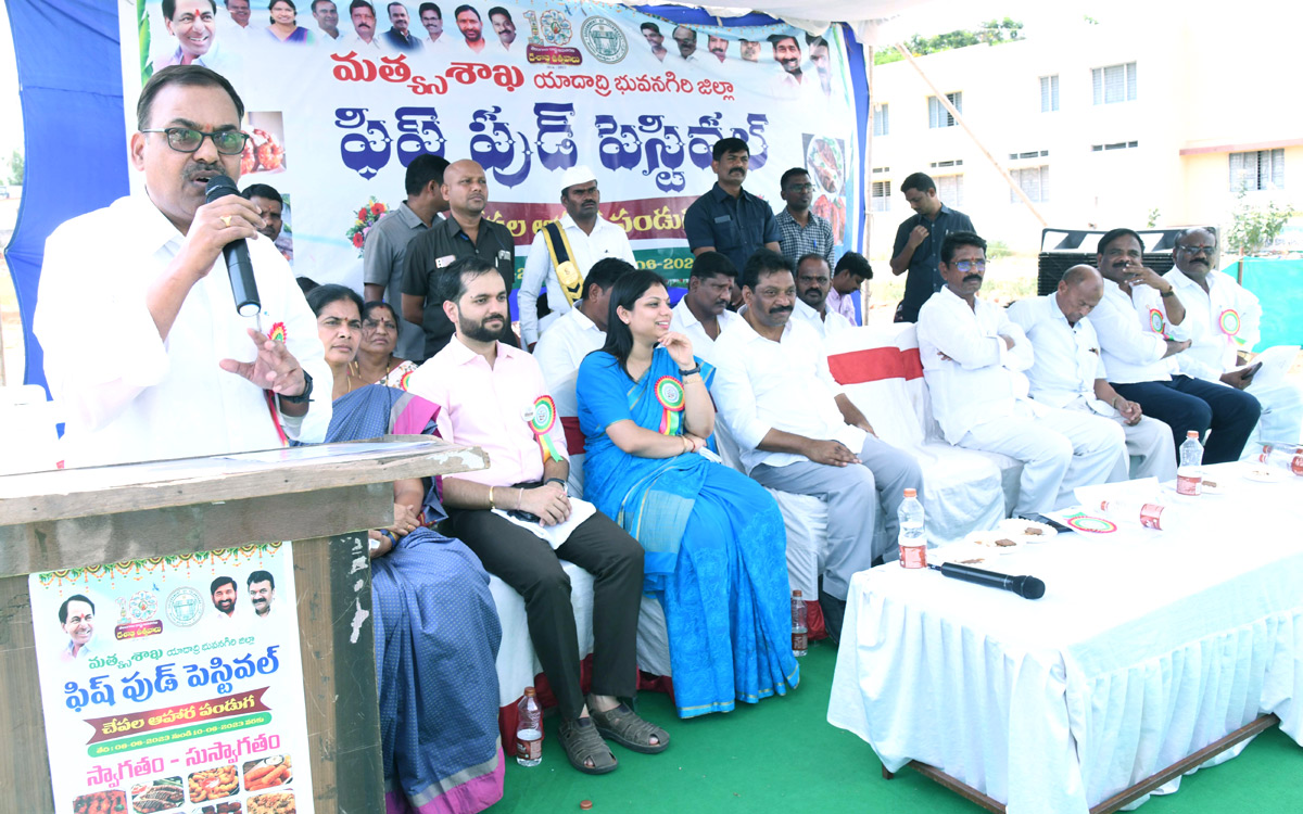 Fish-_20Food-_20Festival-_20Pics-11.jpg 11