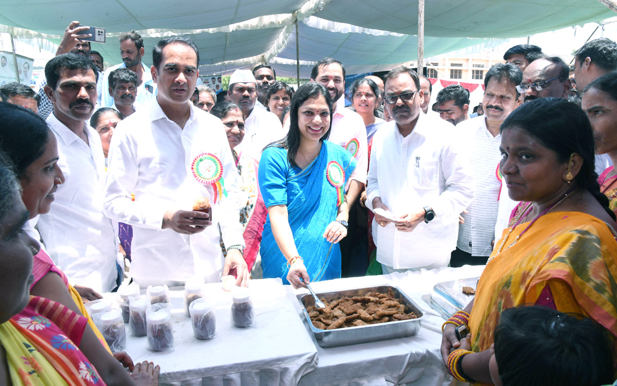 Fish-_20Food-_20Festival-_20Pics-20.jpg 18