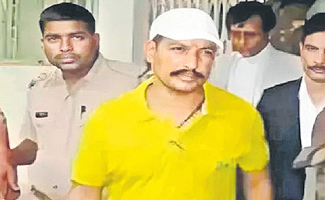 JEEVA.jpg