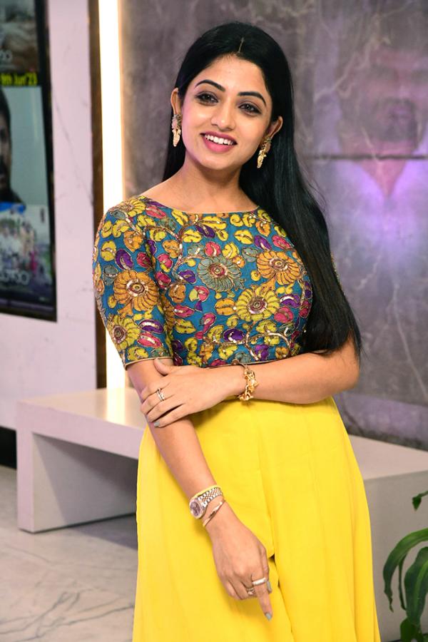 Actress-_20Navya-_20Swamy-_20Latest_20-pics-13.jpg 13