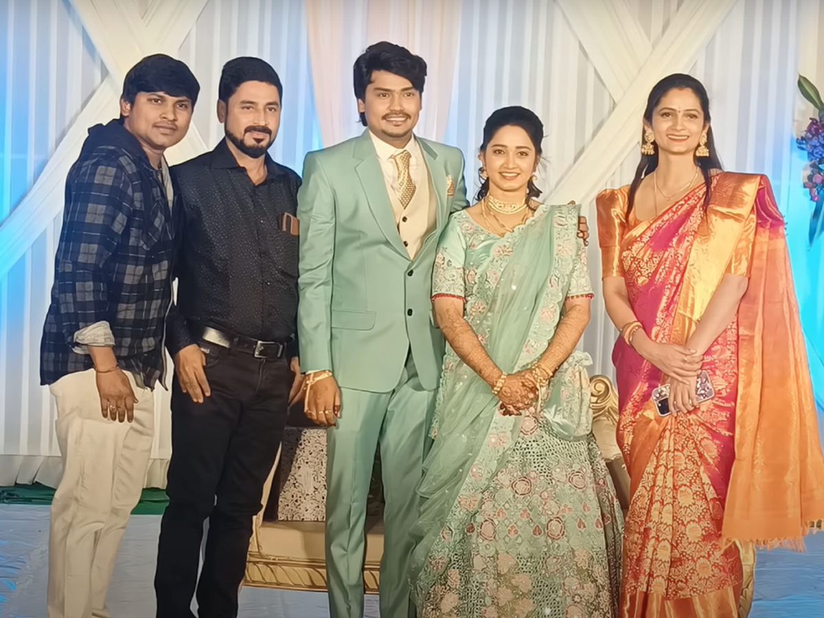 Jabardasth_20Kevvu_20Karthik_20got_20married_20Photos_3.jpg 4