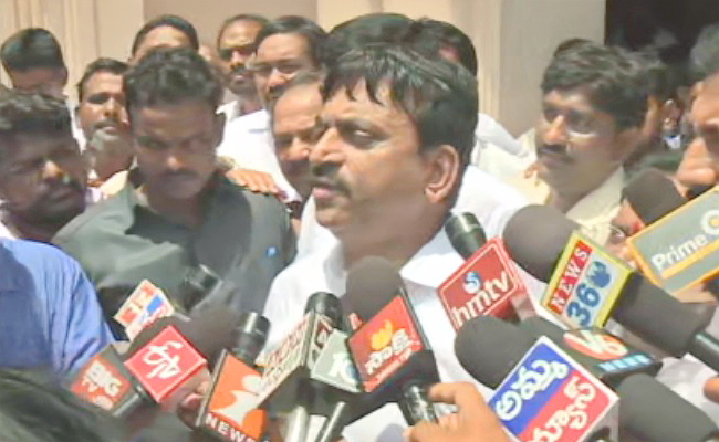 Ponguleti--Srinivasa--Reddy.jpg
