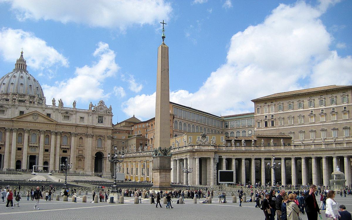 St._Peter_27s_Basilica_2C_Vatican.jpg 3