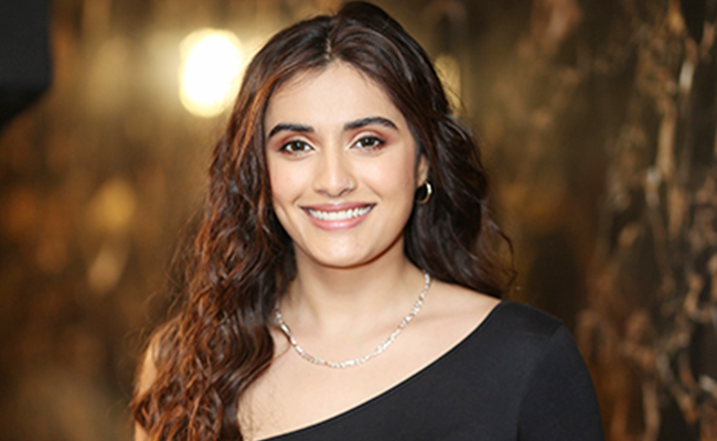 divyansha-kaushik-15.jpg 13