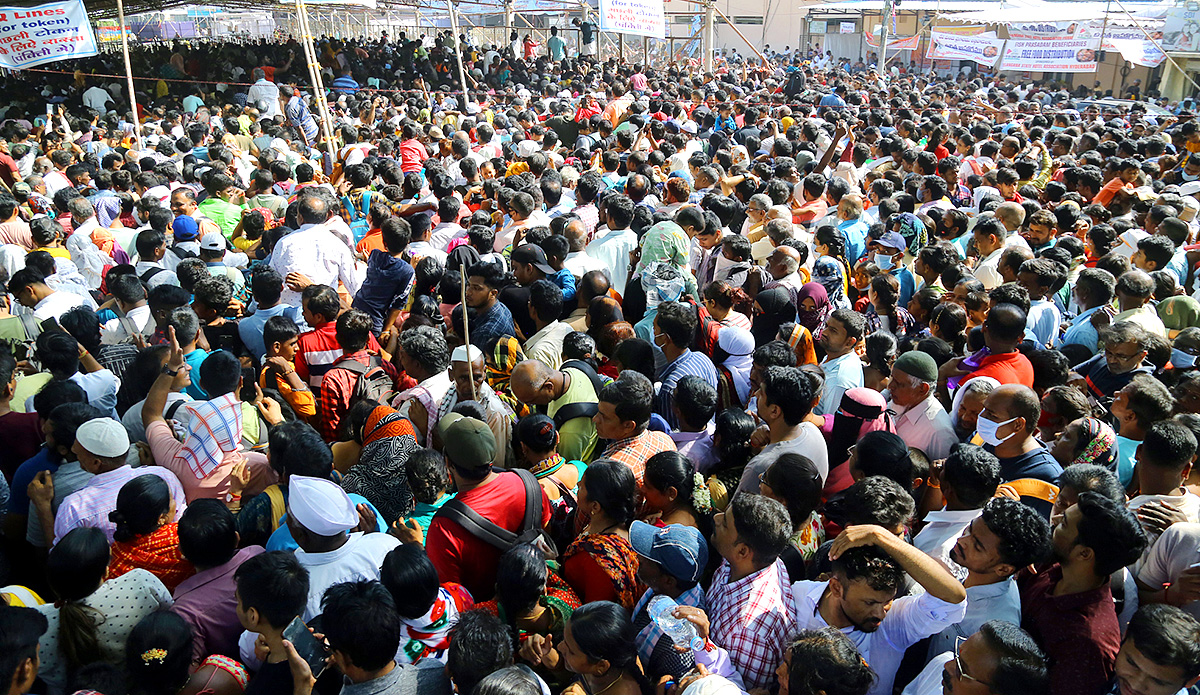 Fish-_20Medicine_20-Distribution-_20Nampally_20-Exhibition-_20Grounds-_20Photos-12.jpg 11