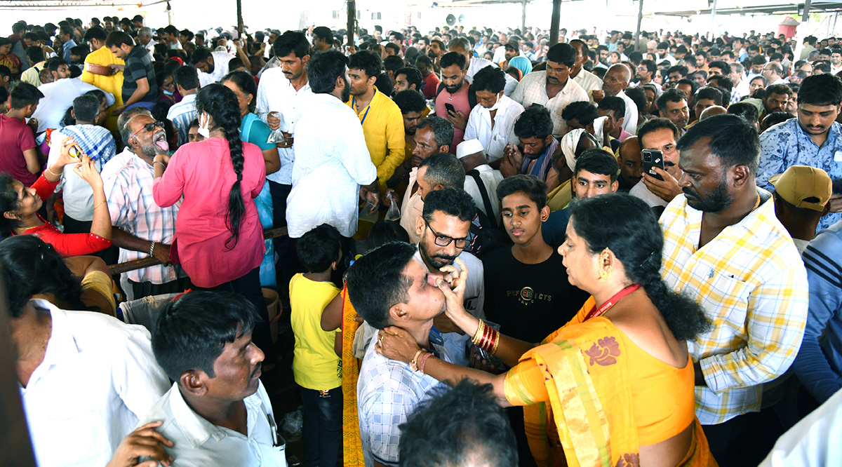 Fish-_20Medicine_20-Distribution-_20Nampally_20-Exhibition-_20Grounds-_20Photos-24.jpg 23