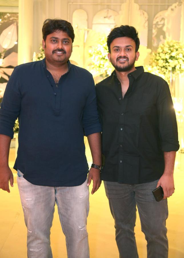 tollywood-celebrities-at-sharwanand-wedding-reception-_20function-_20at_20-hyderabad-32.jpg 30