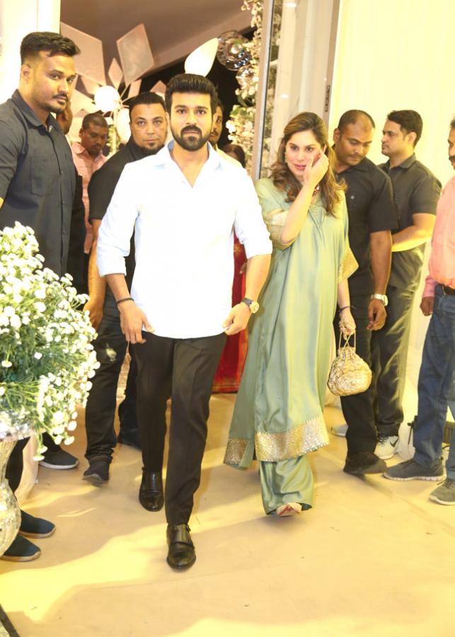 tollywood-celebrities-at-sharwanand-wedding-reception-_20function-_20at_20-hyderabad-4.jpg 4