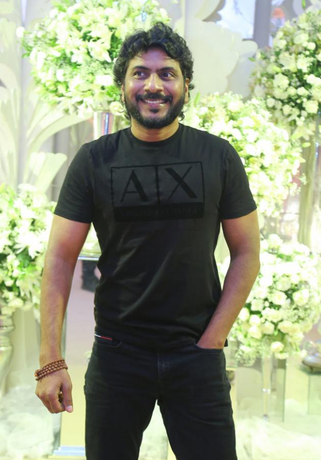 tollywood-celebrities-at-sharwanand-wedding-reception-_20function-_20at_20-hyderabad-45.jpg 42