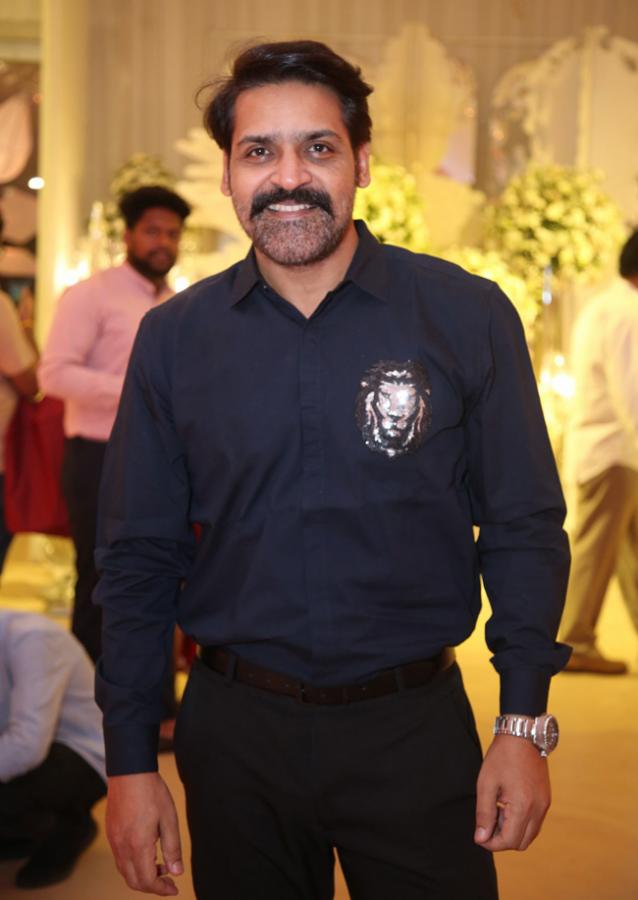 tollywood-celebrities-at-sharwanand-wedding-reception-_20function-_20at_20-hyderabad-52.jpg 47