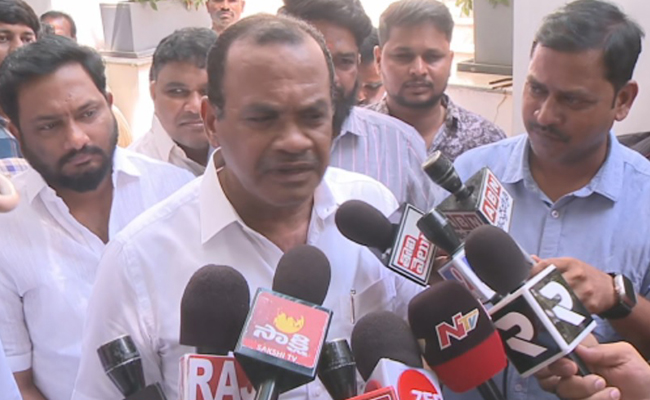 komatireddy.jpg