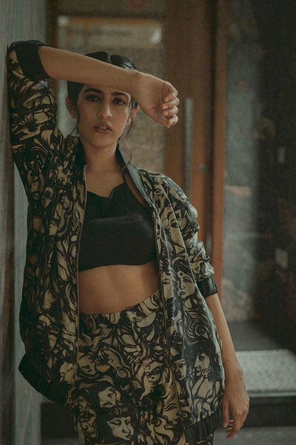 niharika5.jpg 5