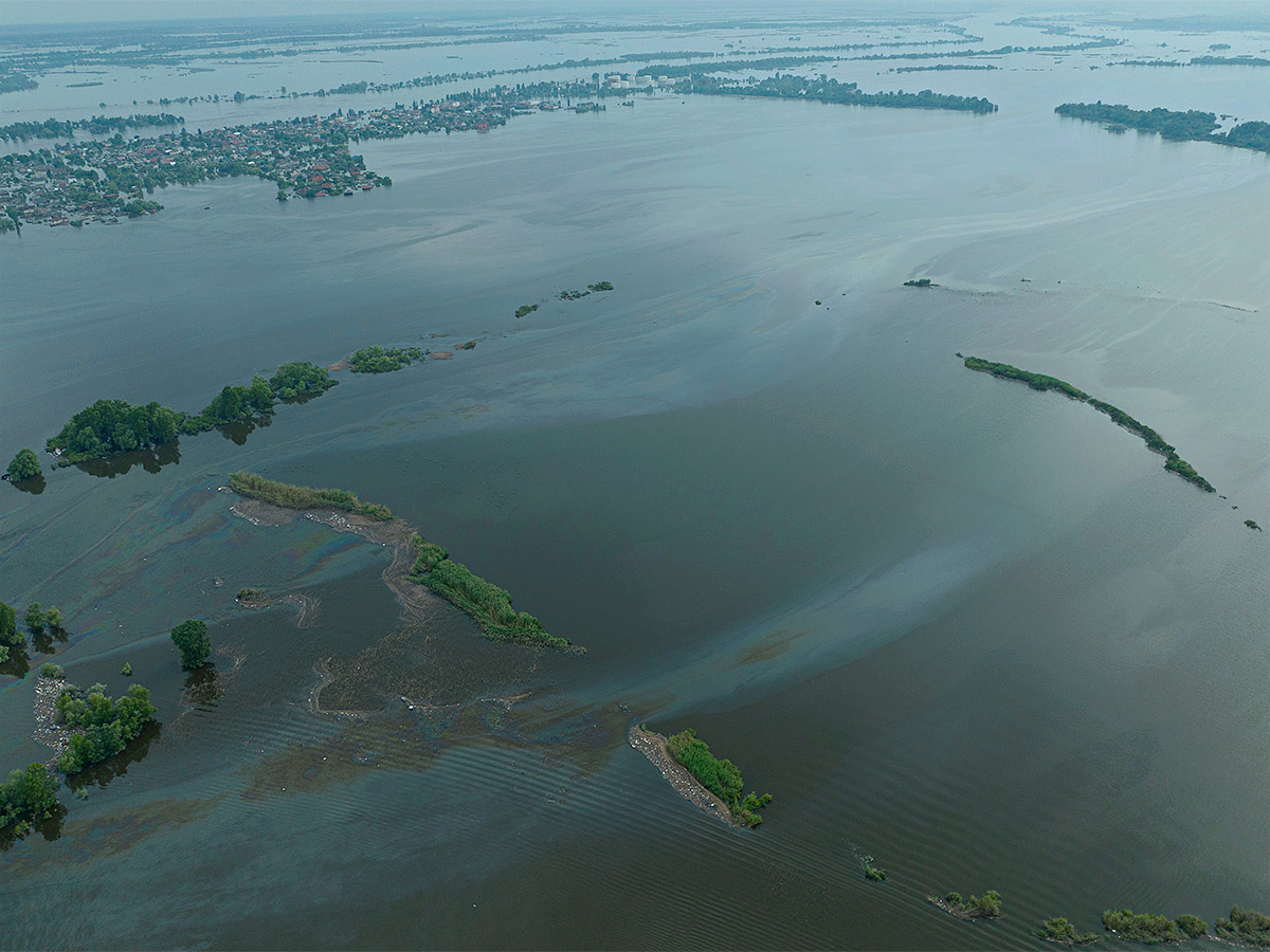 Destruction-_20of_20-the-_20Kakhovka_20-Dam-_20in-_20Ukraine-17.jpg 17
