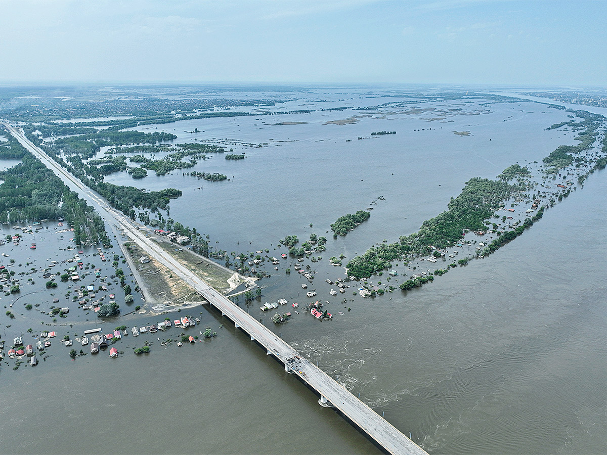 Destruction-_20of_20-the-_20Kakhovka_20-Dam-_20in-_20Ukraine-2.jpg 2