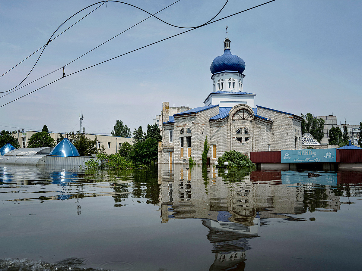 Destruction-_20of_20-the-_20Kakhovka_20-Dam-_20in-_20Ukraine-22.jpg 22