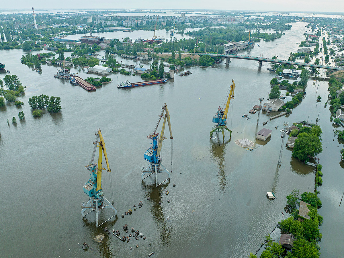 Destruction-_20of_20-the-_20Kakhovka_20-Dam-_20in-_20Ukraine-4.jpg 4