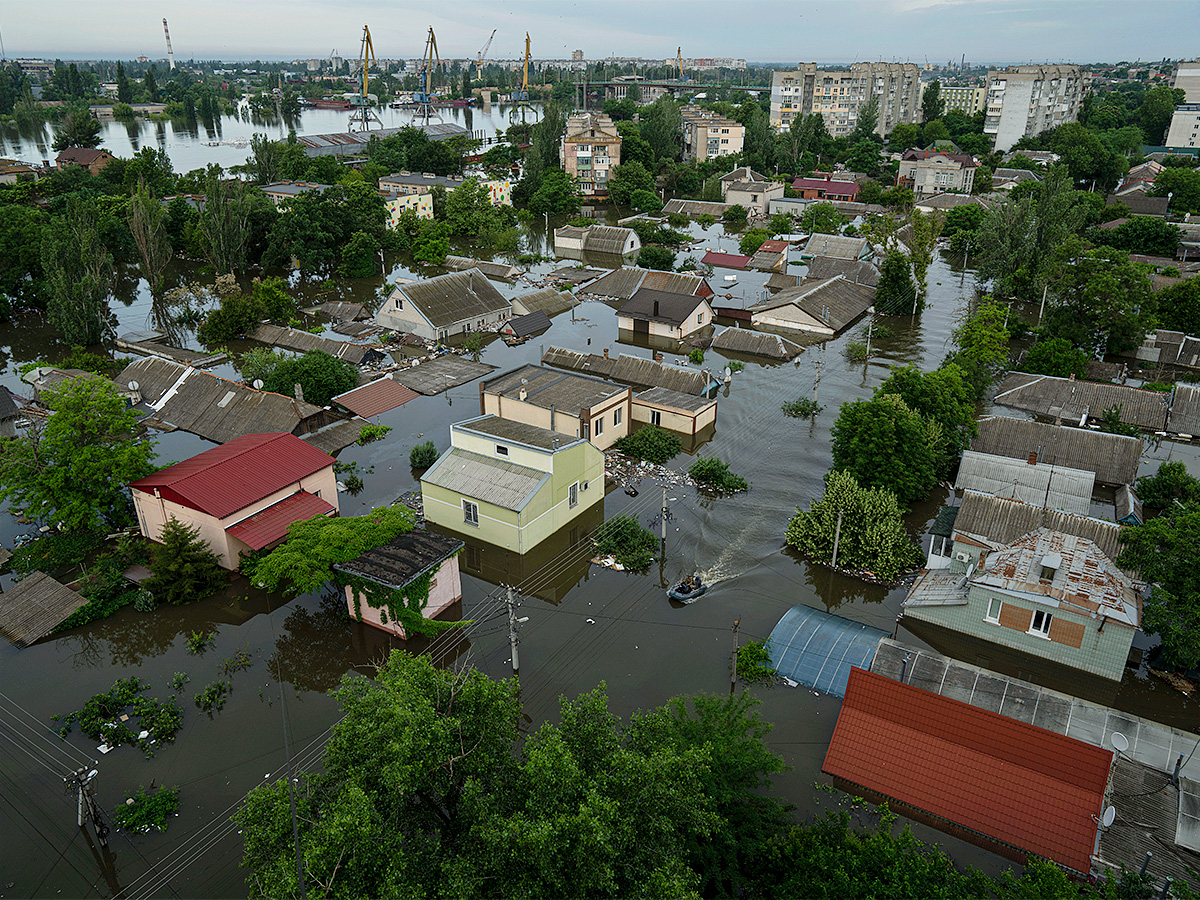 Destruction-_20of_20-the-_20Kakhovka_20-Dam-_20in-_20Ukraine-6.jpg 6